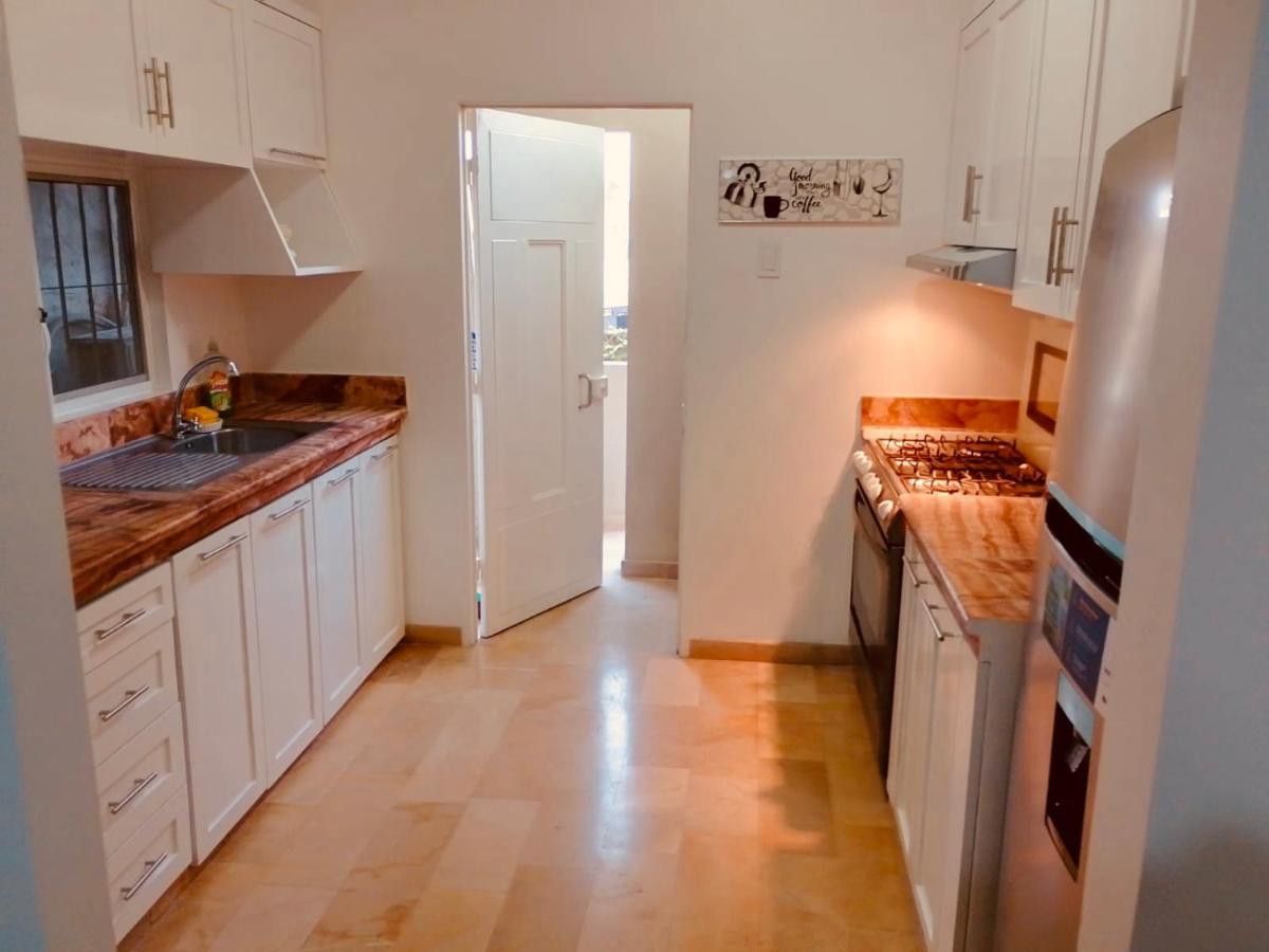 Large 2-Bedroom Apartment, Close To The American Consulate 瓜亚基尔 外观 照片
