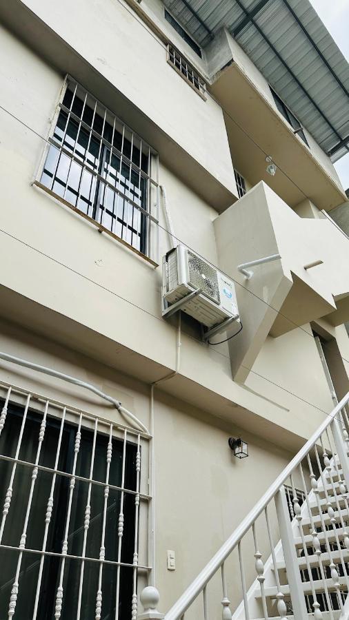 Large 2-Bedroom Apartment, Close To The American Consulate 瓜亚基尔 外观 照片